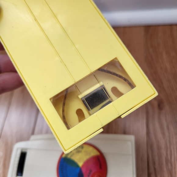 Vintage 1973 Fisher-Price Movie Viewer With Disney Lonesome Ghosts - Picture 13 of 13